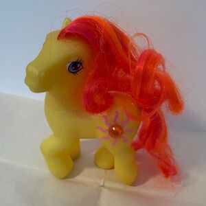Vintage My Little Pony "Sun Shimmer" Exclusive Yellow Red Hair Orange Jewel 2004